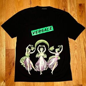 Versace Runway Graphic Tshirt🔥
